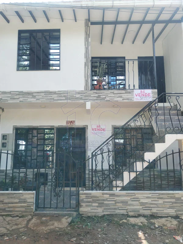 Casa dos pisos Ciudadela